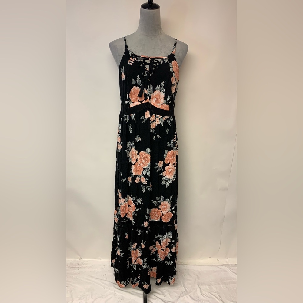 Torrid Maxi Dress Black Floral Dark Cottagecore Vacation Dark Womens SZ 2(18/20)
